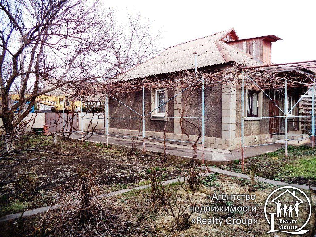 В элитном месте центра города - по ул.Черняховского  продается участок с жилым домом