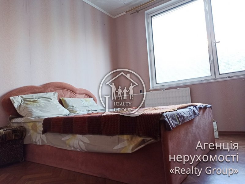 Продаж жилої 2-кімн квартири, Всебратське-2 (Макулан)